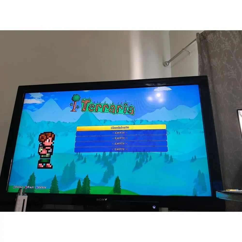 Terraria Xbox One CIB Complete W/ Manual Tested
